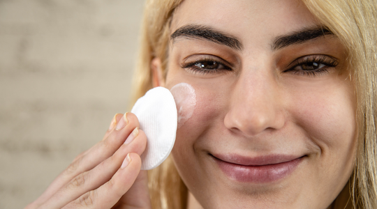 why-you-should-always-remove-makeup-before-bed